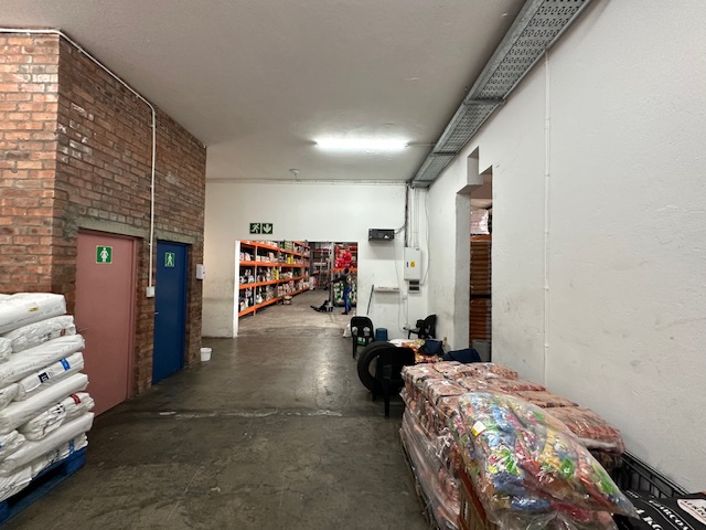 To Let commercial Property for Rent in Maitland Western Cape